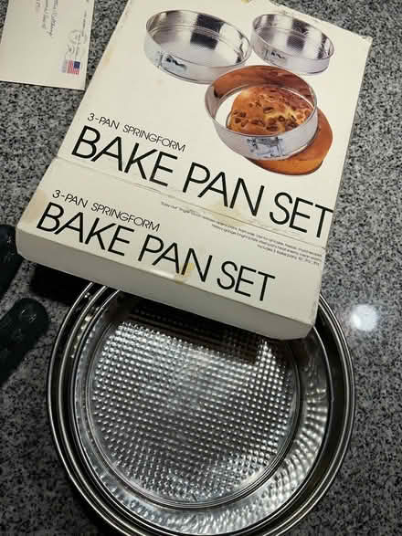 Photo of free 3 pan spring form set (Eubank/Montgomery) #2