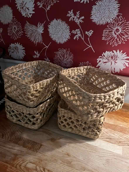 Photo of free 4 wicker baskets (SW18 Tooting Broadway) #1