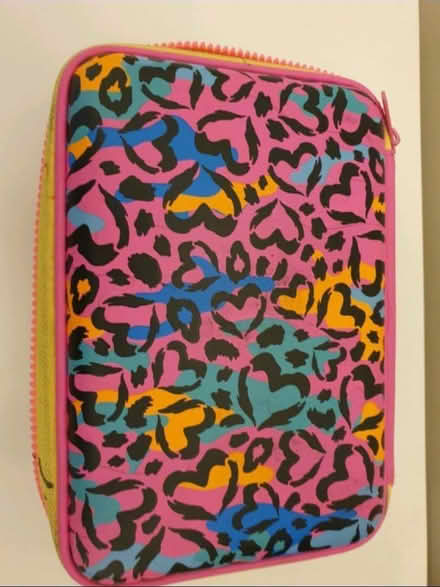 Photo of free Smiggle heart design pencil case (Norbury SW16) #3