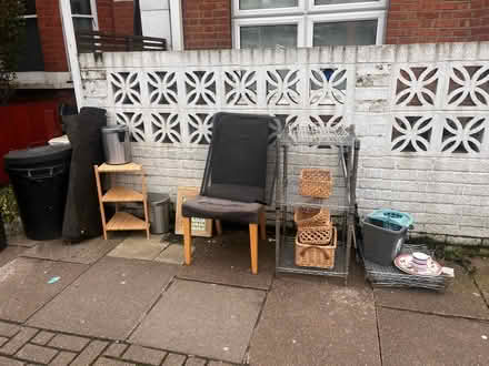 Photo of free Lots of free stuff (SW18 Tooting Broadway) #1
