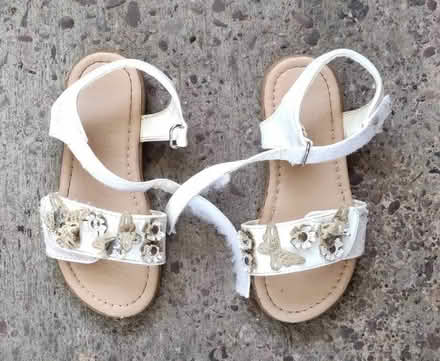Photo of free girls sandals (Weeping Cross ST17) #2