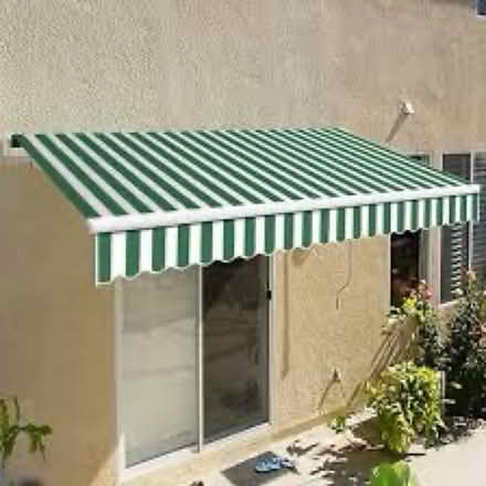 Photo of Awning: fixed or retractable (Bethesda) #1