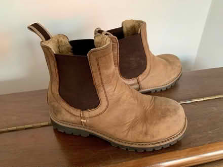 Photo of free NEXT leather kids boots (BS11) #2