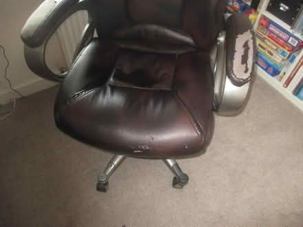 Photo of free office/gaming swivel chair brown (Southsea PO4) #1