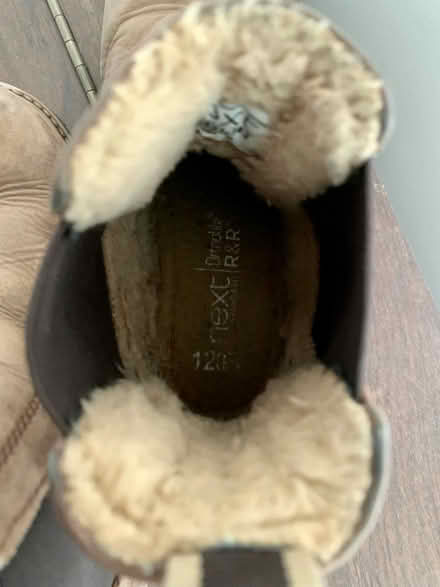 Photo of free NEXT leather kids boots (BS11) #4