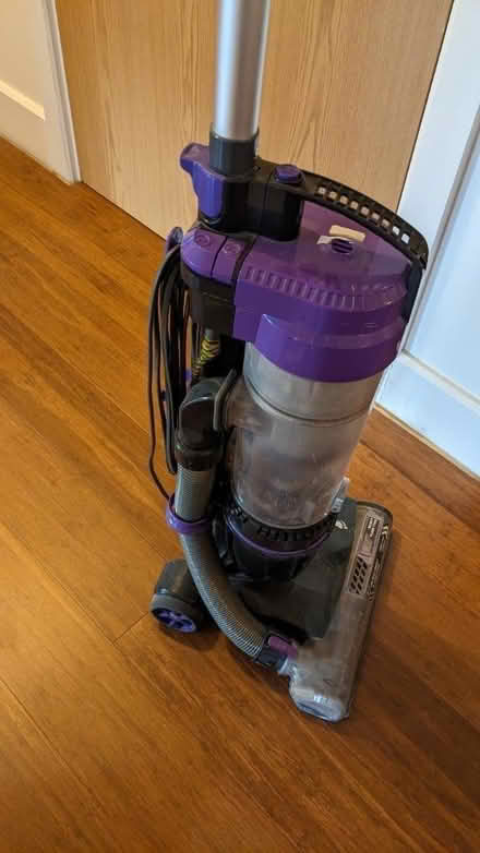 Photo of free Hoover vacuum cleaner (AL1 st Albans station) #1