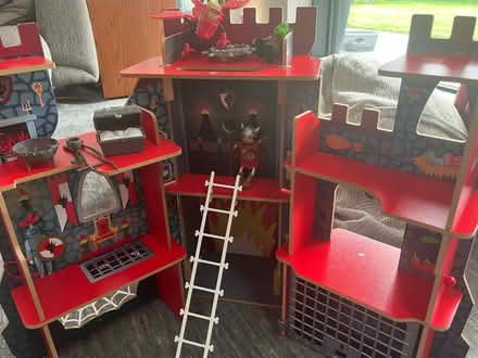 Photo of free Viking castle play set (Great shelford CB22) #1