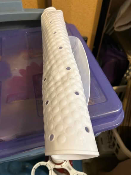 Photo of free Brand new oval tub mat (Middletown, NJ) #2