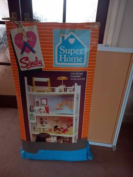 Photo of free Sindy house and accessories (Kilmington) #1