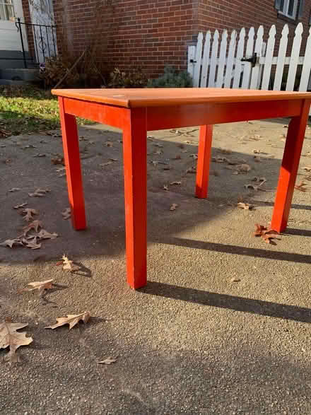 Photo of free Kid’s table no chairs (Long Branch (Silver Spring)) #2
