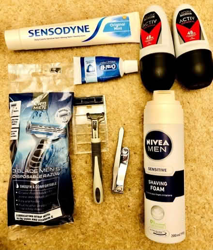Photo of free shaving/ toothpaste/ deodorant etc (Marchmont EH9) #1