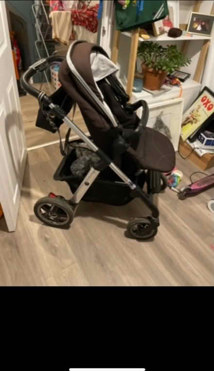 Photo of free Silver Cross Travel System (L19 Allerton) #2