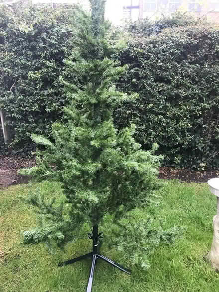 Photo of free Imitation Christmas tree (GU1) #1