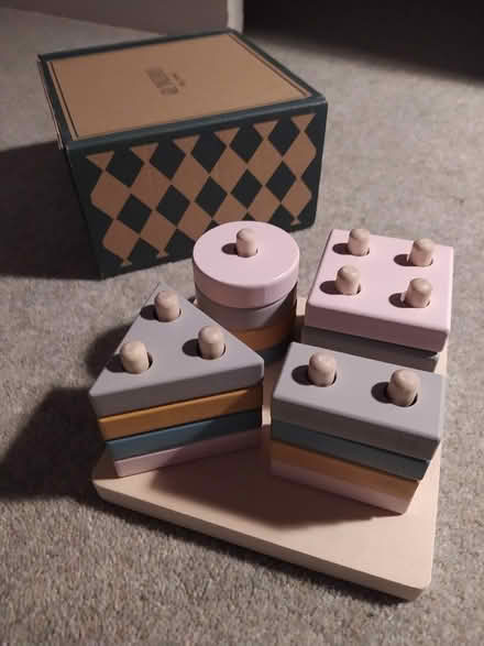 Photo of free Wooden shape sorter toy (Oxford OX2) #1