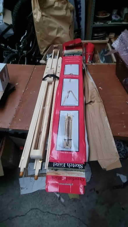 Photo of free Art Easel (IM8) #1