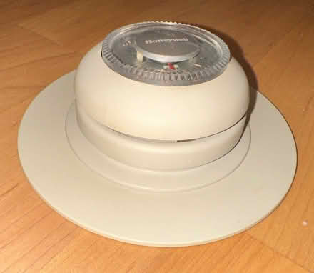 Photo of free Honeywell Thermostat (Martinez, near Ace Hardware) #2