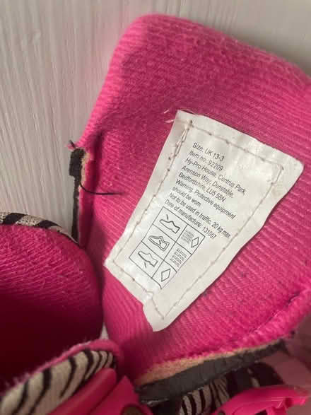 Photo of free Girls Roller blades size 13-4 (Hailsham BN27) #2