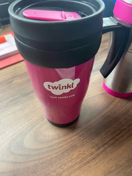 Photo of free 2 travel mugs (Hastings TN34) #1