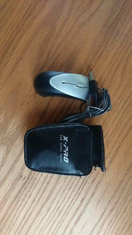 Photo of free Small USB mouse with carry pouch (Central Hitchin, SG5) #1