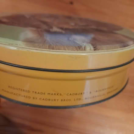 Photo of free Vintage tin (Amersham HP7) #2