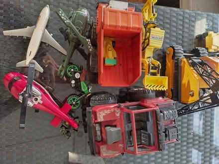 Photo of free Various vehicles (Effingham) #1