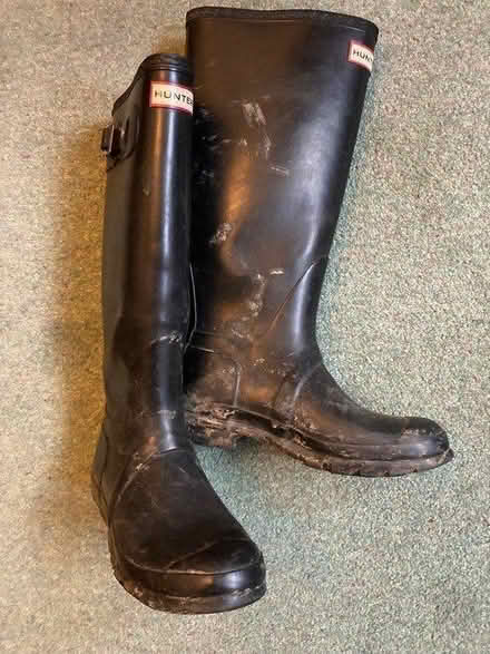 Photo of free Hunter size 5 neoprene Iined split (Eltham SE9) #2