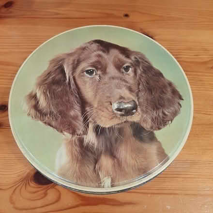 Photo of free Vintage tin (Amersham HP7) #1
