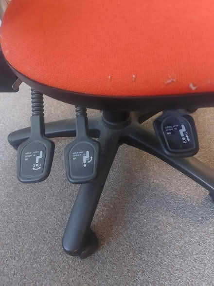 Photo of free Desk chair (Newcastle Centre NE1) #3