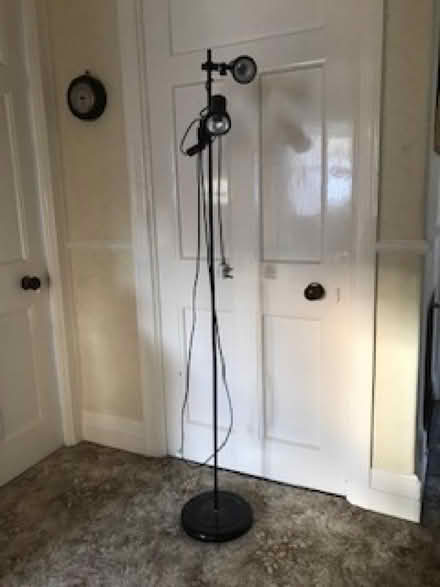 Photo of free Light (Burbage SK17) #1