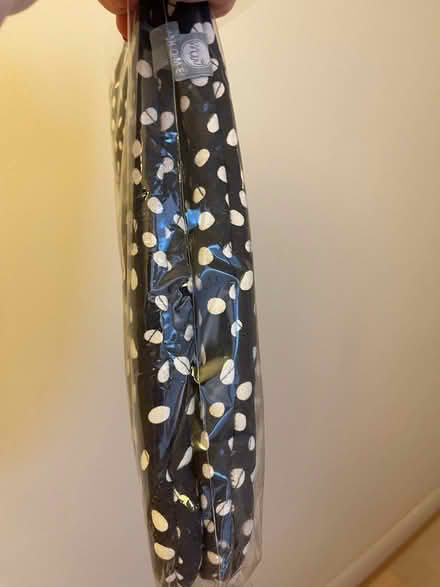 Photo of free Kitchen gloves x 2. New (Hendon, NW4, Brent Street) #1