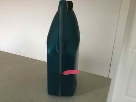 Photo of free Halfords engine oil for VW/Audi (LE3 Leicester Forest East) #2