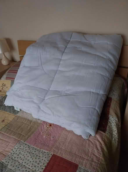 Photo of free duvet 13.5 Tog (Formby L37) #1