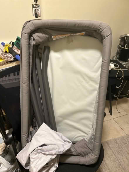 Photo of free Baby bassinet (Crown heights) #1