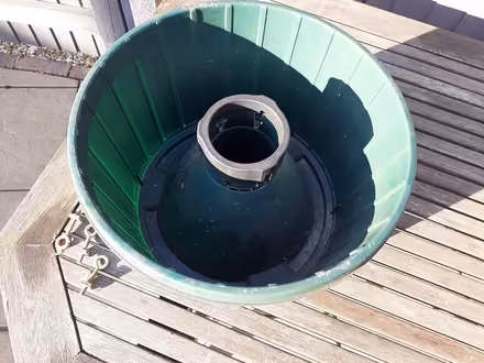 Photo of free Christmas tree holder (PO21 Nyetimber) #2