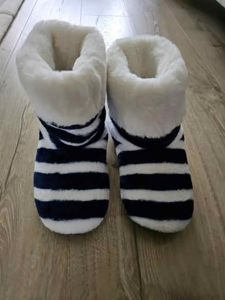 Photo of free Pair of ladies slippers (Westbrook WA5) #1