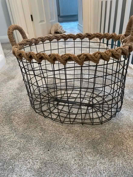 Photo of free Small basket (Tunbridge Wells) #1