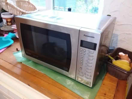 Photo of free Combination microwave/grill/oven - good condition (Aslockton NG13) #2