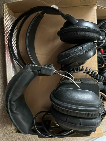 Photo of free Assorted plugs, headphones etc (DT4) #2
