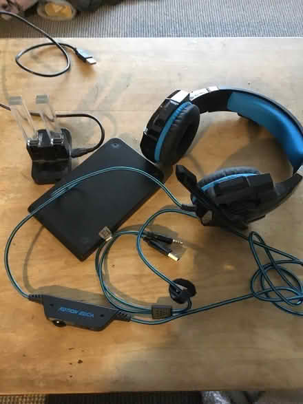 Photo of free Gaming headphones etc (Oakdale) #1