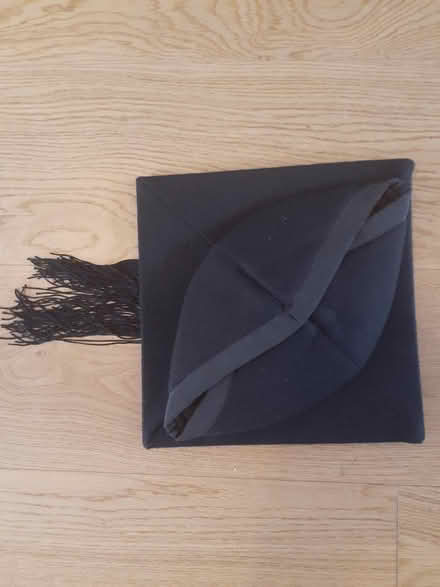 Photo of free Oxford Undergrad gown sub fusc size 36 (Hornsey N8) #2