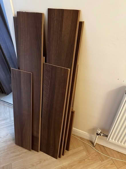 Photo of free B&Q dark wood laminate flooring (Enfield EN1) #4