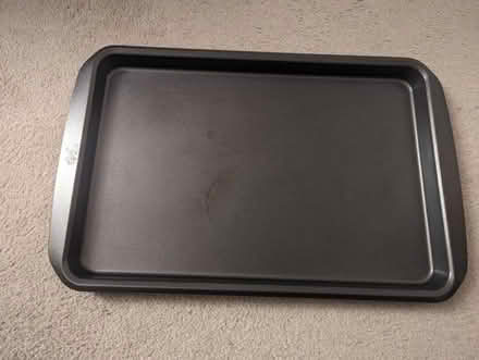 Photo of free Baking tray - barely used (Wandsworth SW18) #1