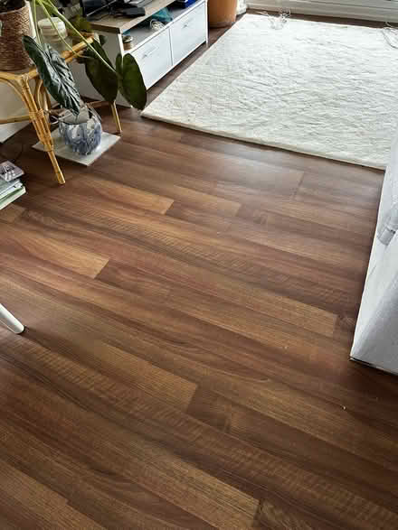 Photo of free B&Q dark wood laminate flooring (Enfield EN1) #3