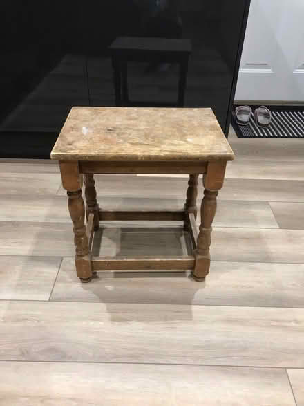 Photo of free Small side table (Fairford Leyes aylesbury) #1