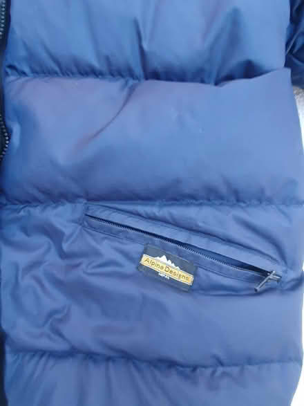Photo of free Men’s medium sized down jacket (Seaton Delaval NE25) #3