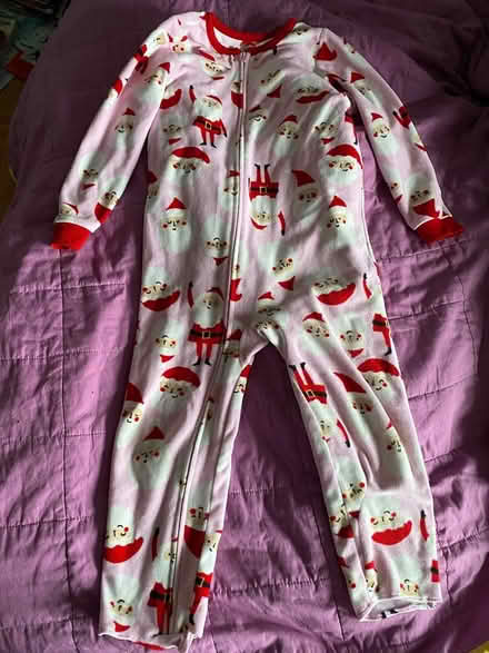 Photo of free Kids- size 5 xmas PJS (Vanier) #1