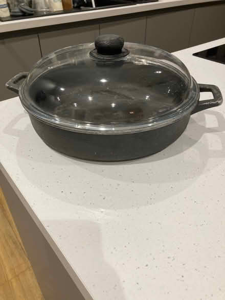 Photo of free Casserole dish with Pyrex glass lid (Gwaelod-y-Garth (CF15)) #2