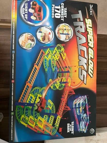 Photo of free Tracks toy (Isleworth TW7) #1