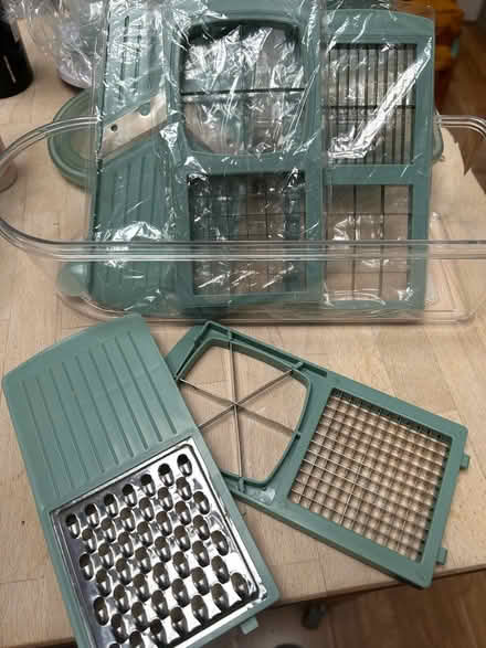 Photo of free Vegetable chopper (Putney Hill SW15) #1