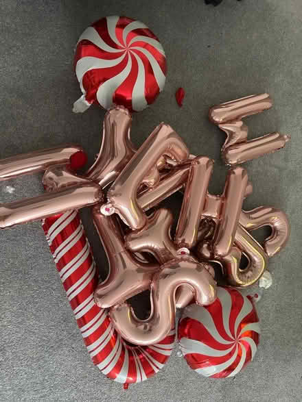 Photo of free Christmas balloons (SE15) #1